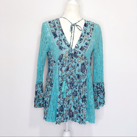 En Creme Tops - Gauze Long Sleeve V-neck Floral Lace Stretch Top S